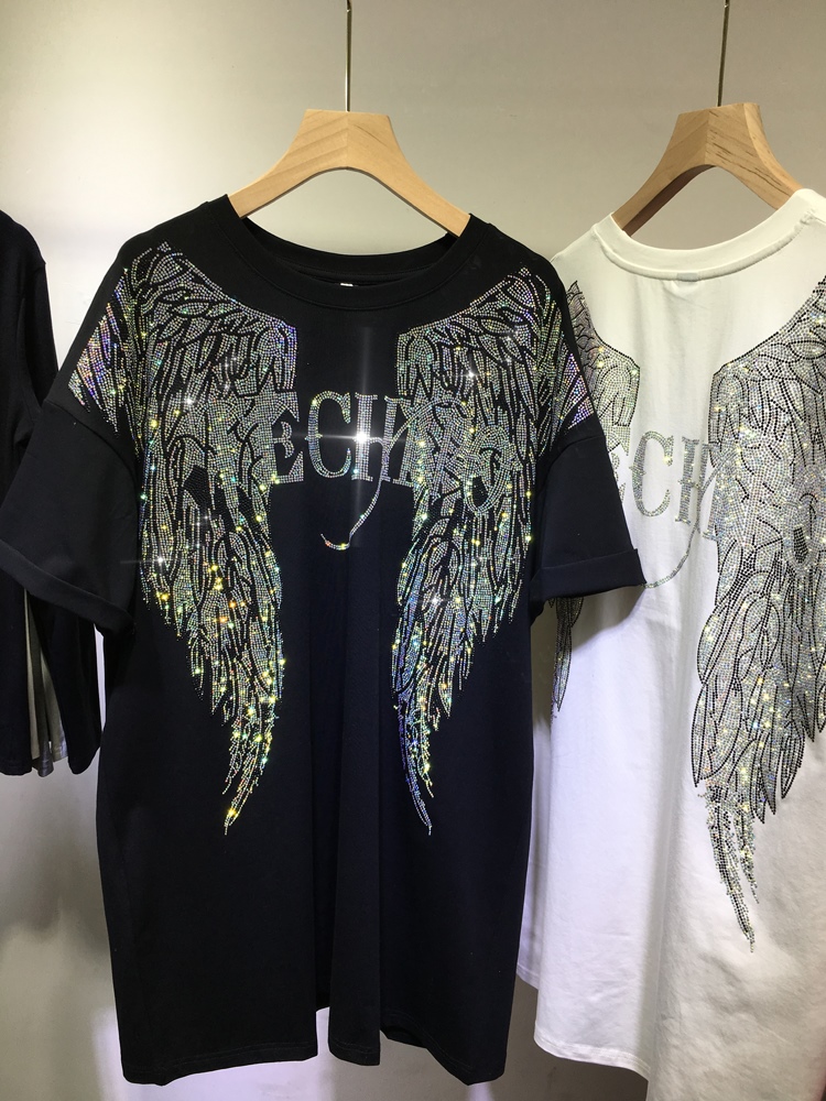 L-4XL Oversize Rhinestone Ange - Streetwear Clothing Brands reseña y precio