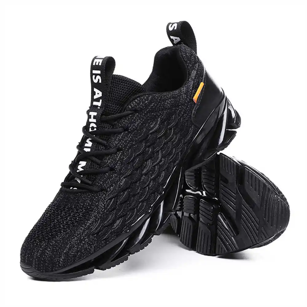 size 44 size 39 walking shoes  - Streetwear Brand Kit reseña y precio