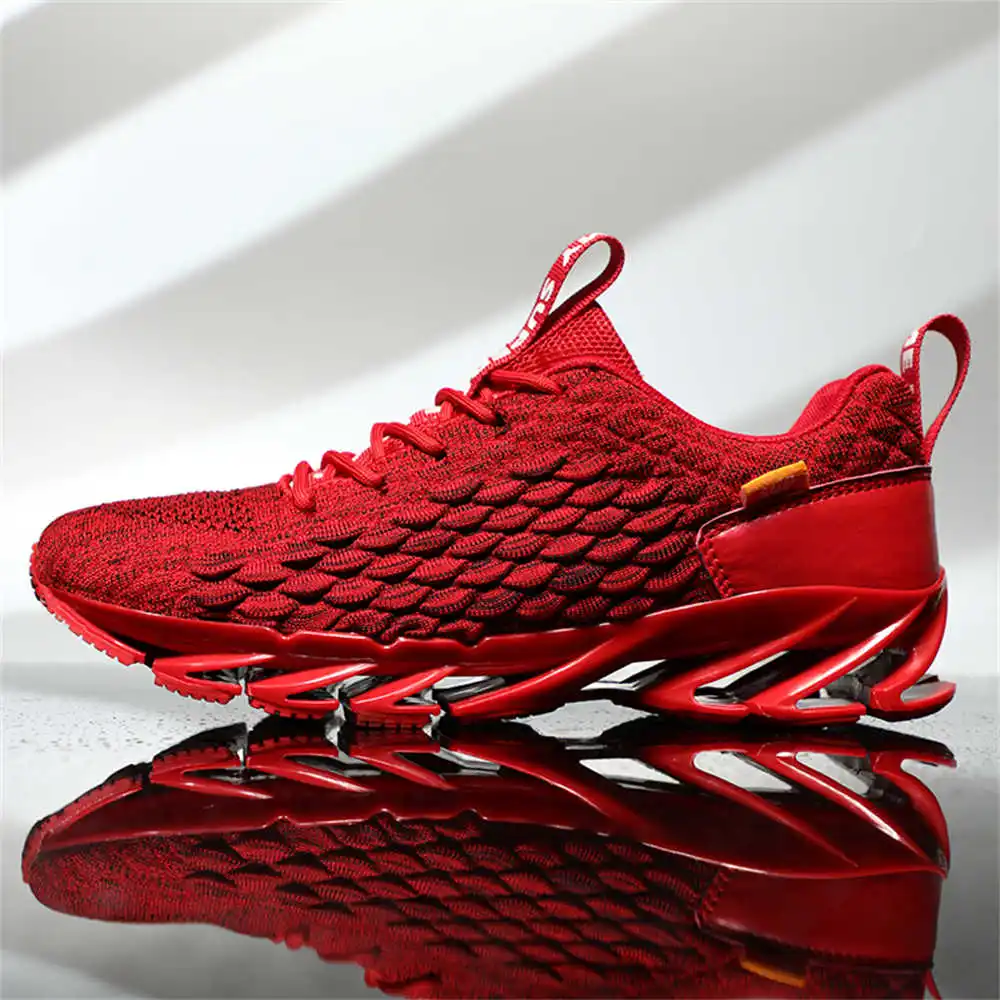 size 44 size 39 walking shoes  - Streetwear Brand Kit reseña y precio