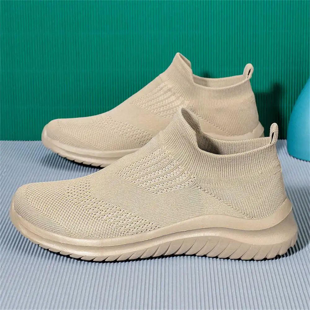 Beige Soft New Novelty Tennis  - Streetwear Brand Kit reseña y precio
