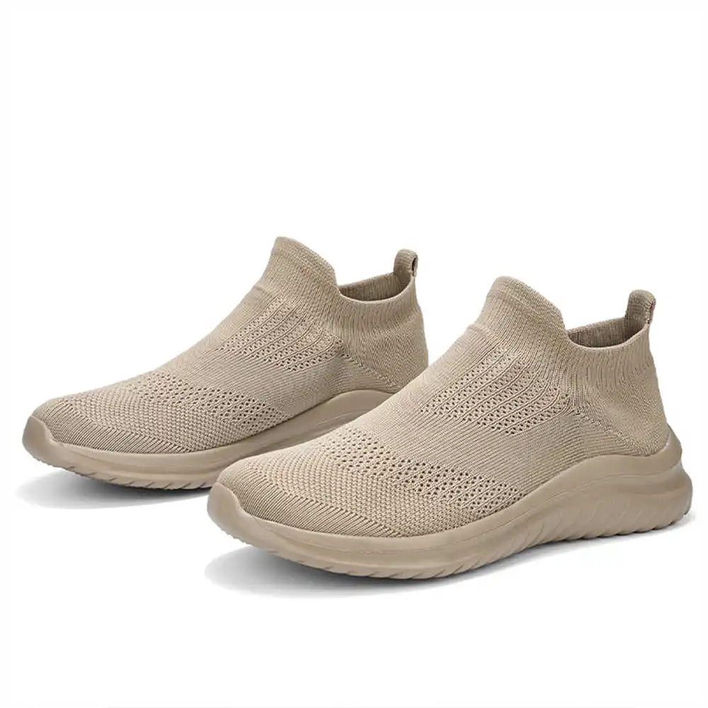 Beige Soft New Novelty Tennis  - Streetwear Brand Kit reseña y precio